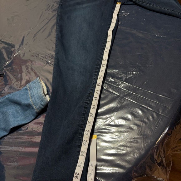 Women's Skinny Jeans in Dark Indigo Wash - Picture 8 of 8